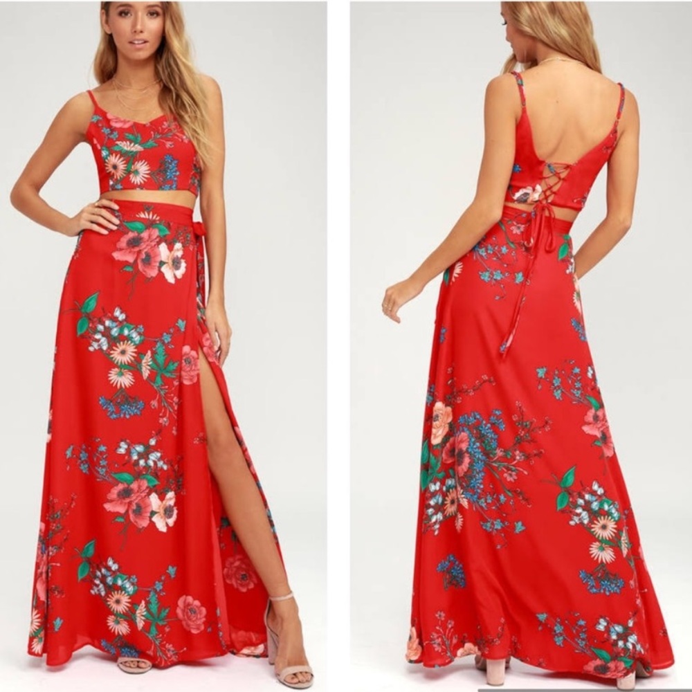 New LULUS small two piece with tags, skirt and top.